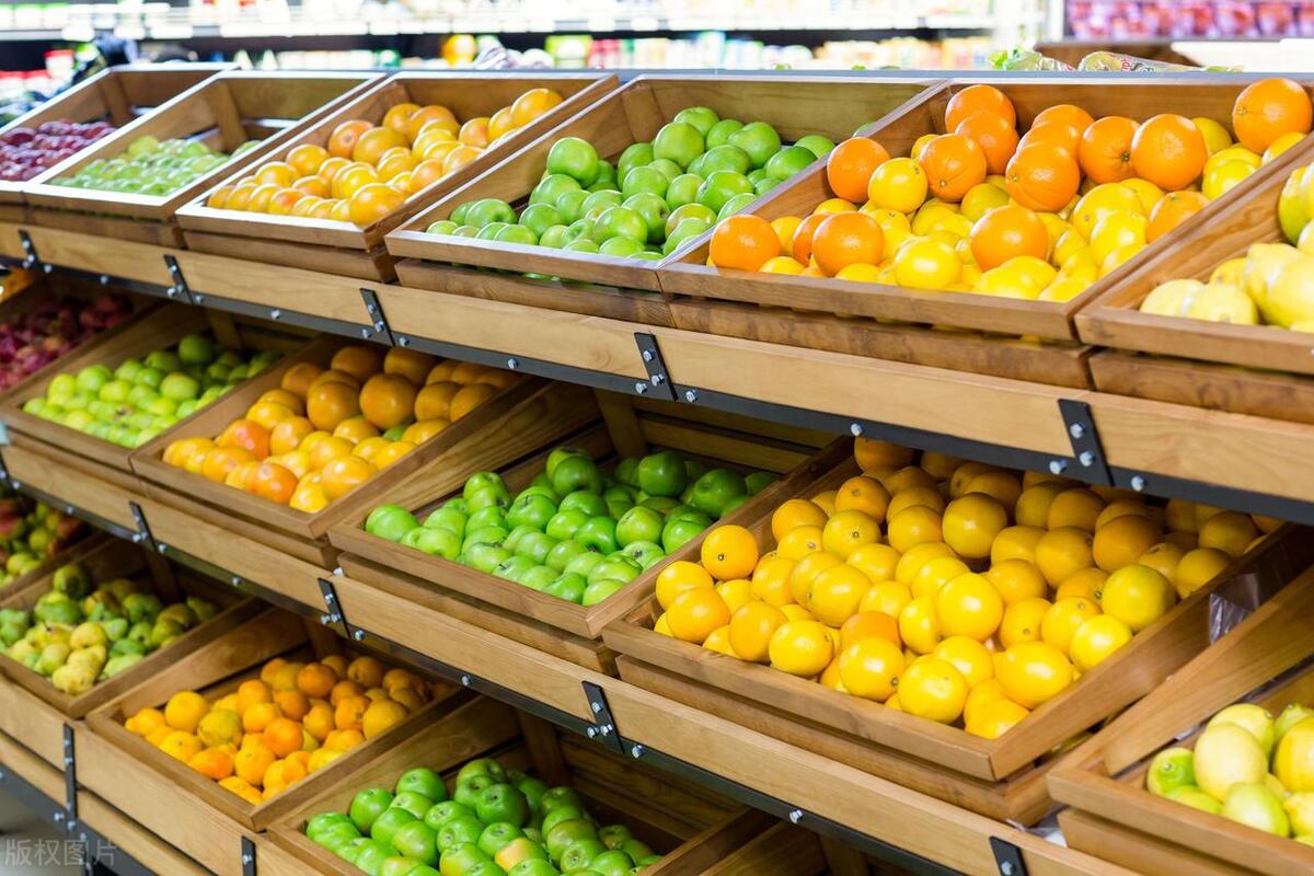 70岁老板开超市利润,开超市一年净赚300万