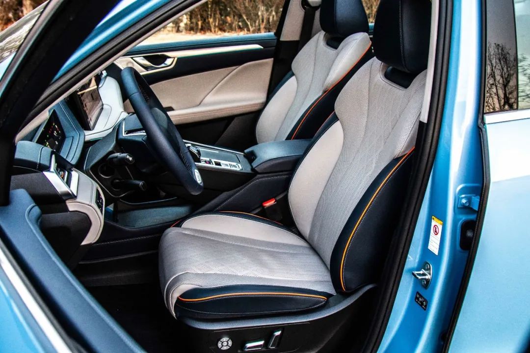 玛奇朵是插电混动版吗,玛奇朵插混版油耗