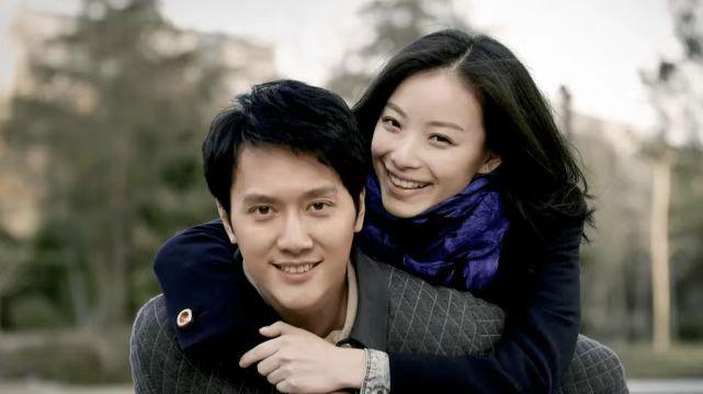 赵丽颖冯绍峰离婚后首度同框视频,赵丽颖和冯绍峰离婚的真正原因