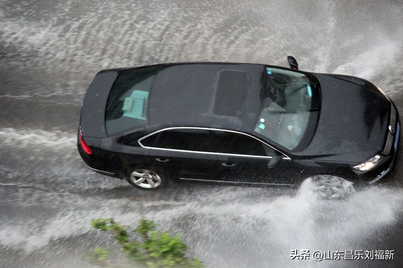 阴雨连绵网易云,阴雨连绵网易云卡点