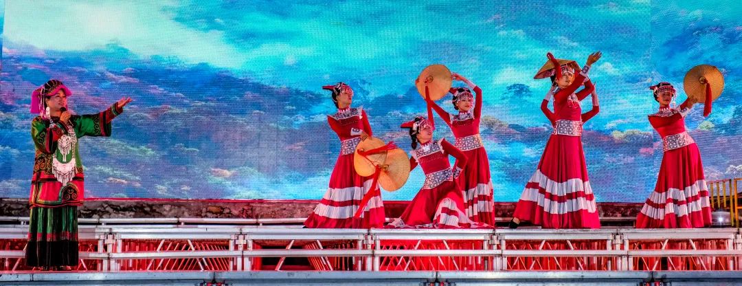 峨边黑竹沟篝火晚会,火把节彝族打歌展演