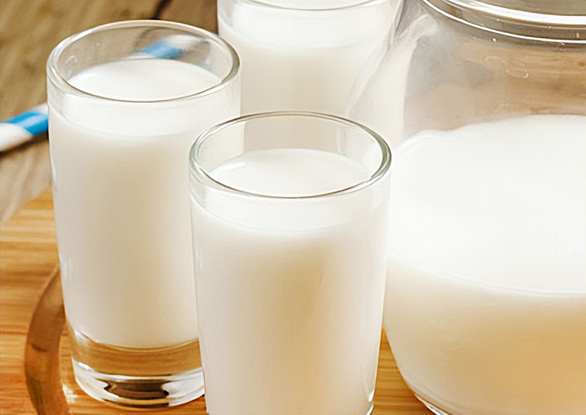 喝牛奶会得肝癌乳腺癌吗,喝牛奶会导致乳腺癌和肝癌吗