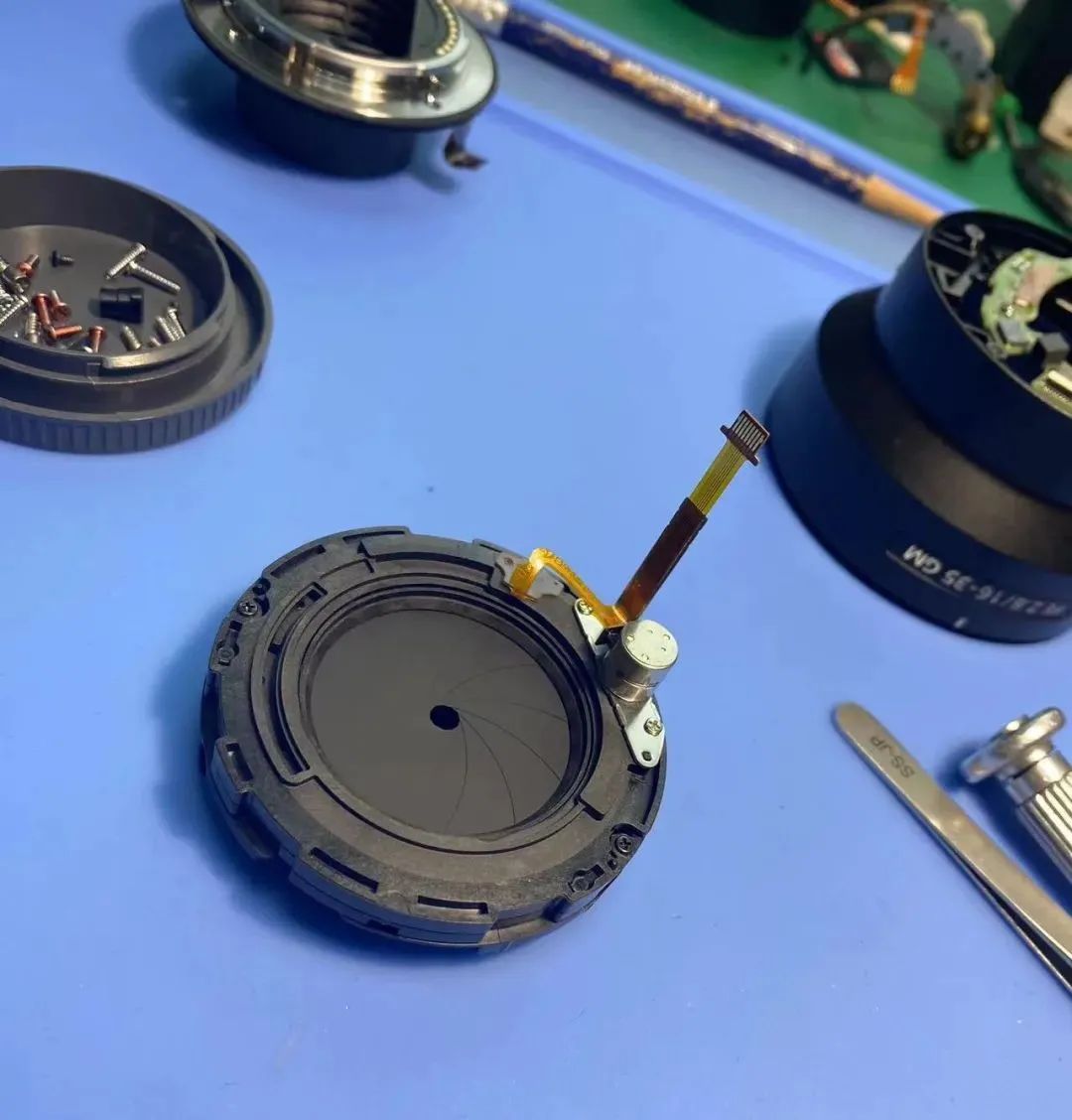 索尼g大师所有镜头,索尼g大师镜头都是定焦的吗