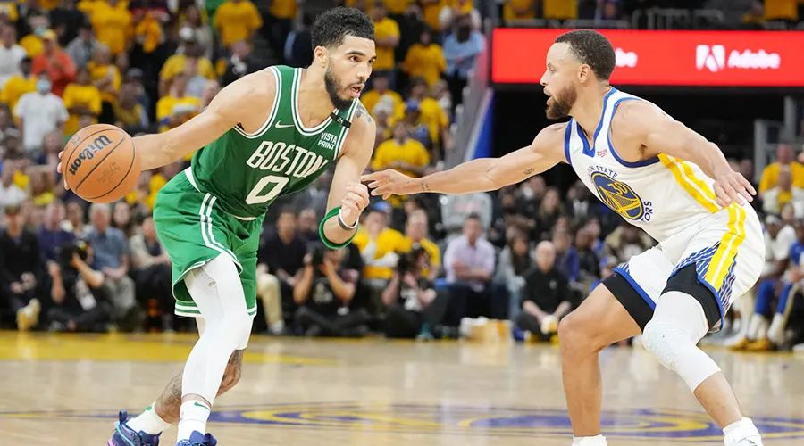 格林g2搞笑解说,格林与库里激烈讨论