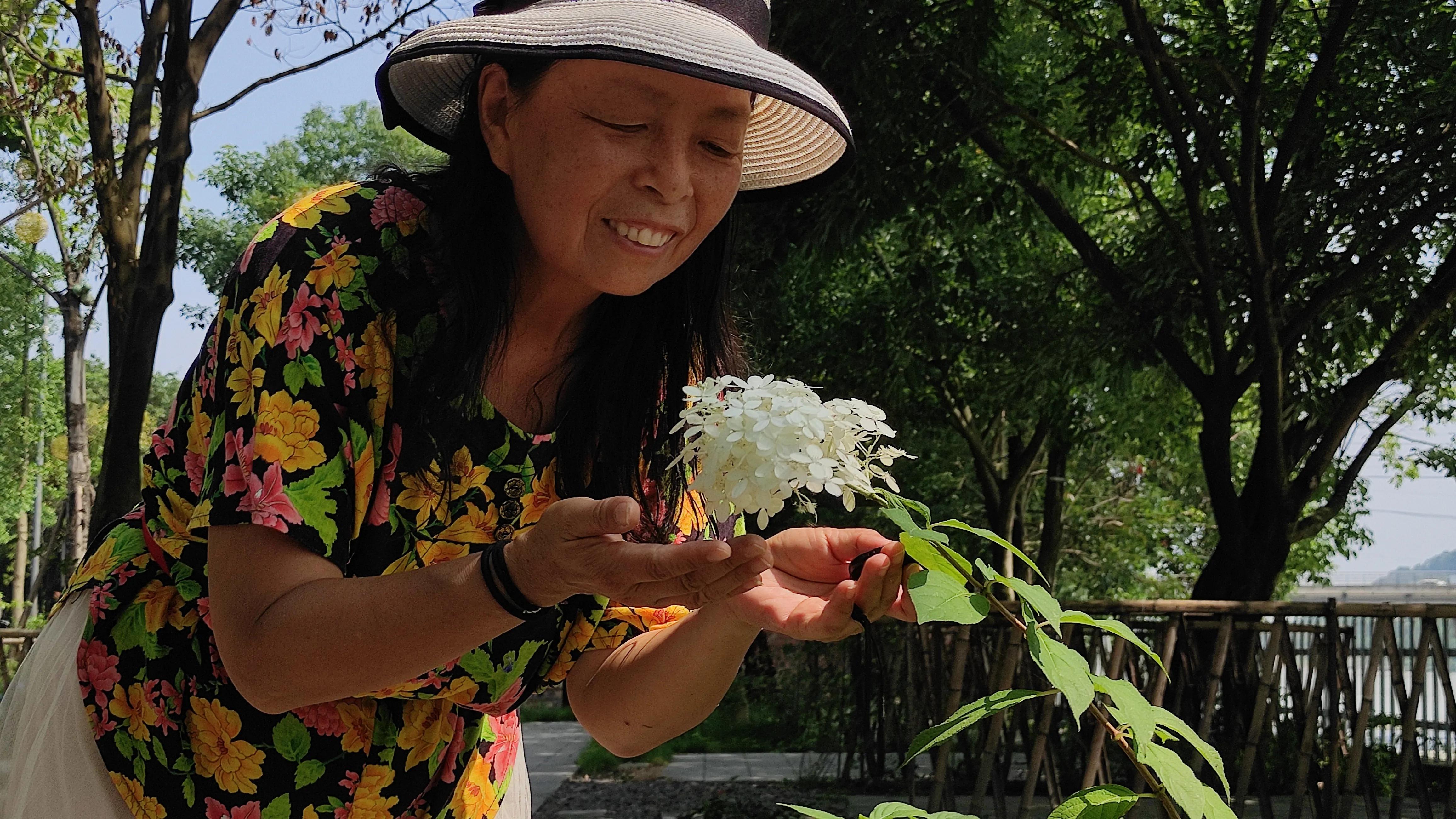 乐山金沙半岛烧烤,乐山金沙半岛图片