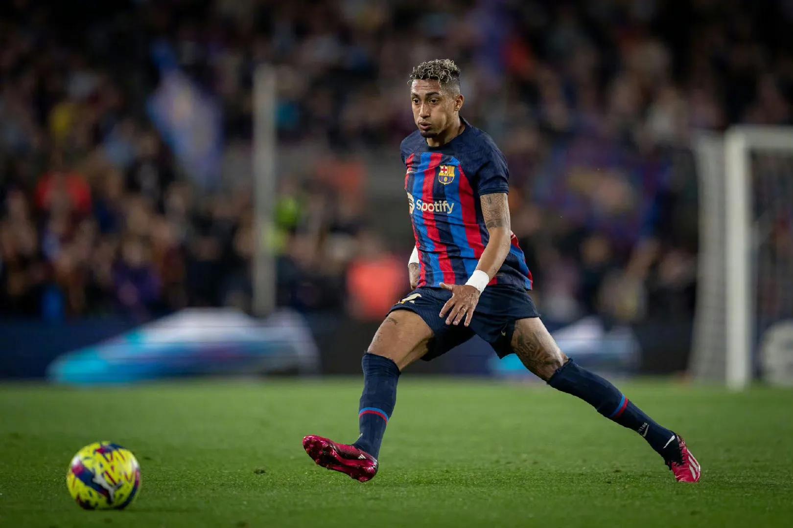 巴萨0比3惨败巴萨球迷,西甲4-0巴萨