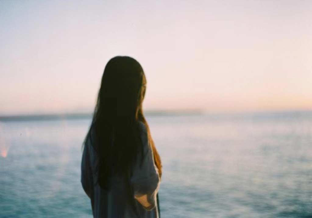 离婚前拉黑对方联系方式,离婚后对方拉黑了一切联系方式