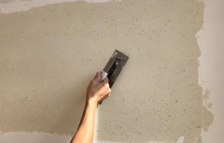 稻草泥漆和乳胶漆哪个划算,乳胶漆跟稻草漆施工工艺一样吗