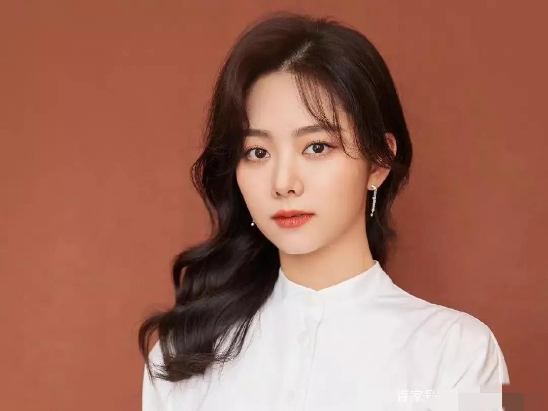 刘亦菲和宋轶谁更美,刘亦菲宋轶最新写真