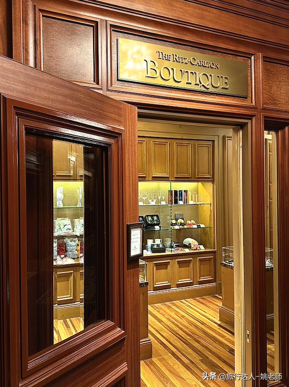 日本丽思卡尔顿酒店阴雨天高级感,大阪奢华酒店