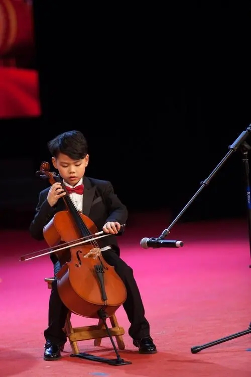 不要让教育焦虑压垮孩子,家长摆脱教育焦虑