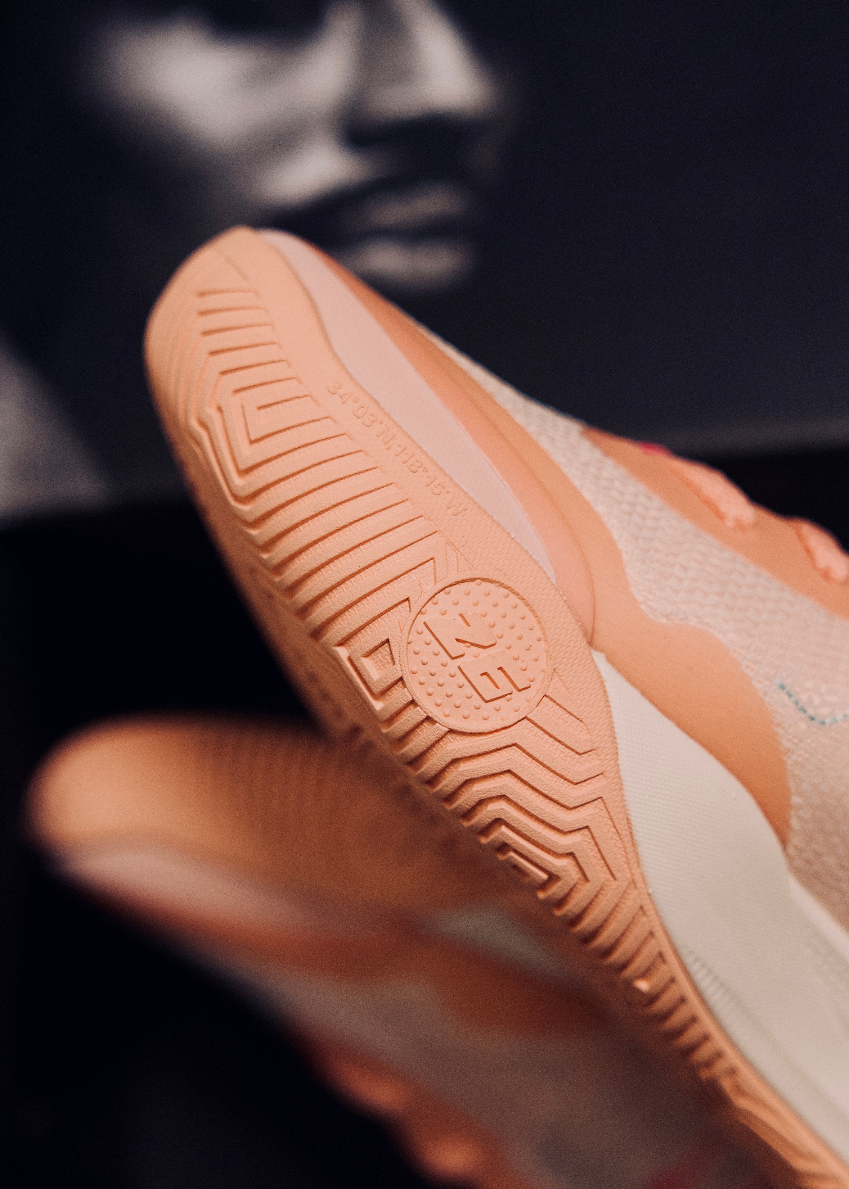 361丁威迪签名鞋,361度丁威迪球鞋狂飙