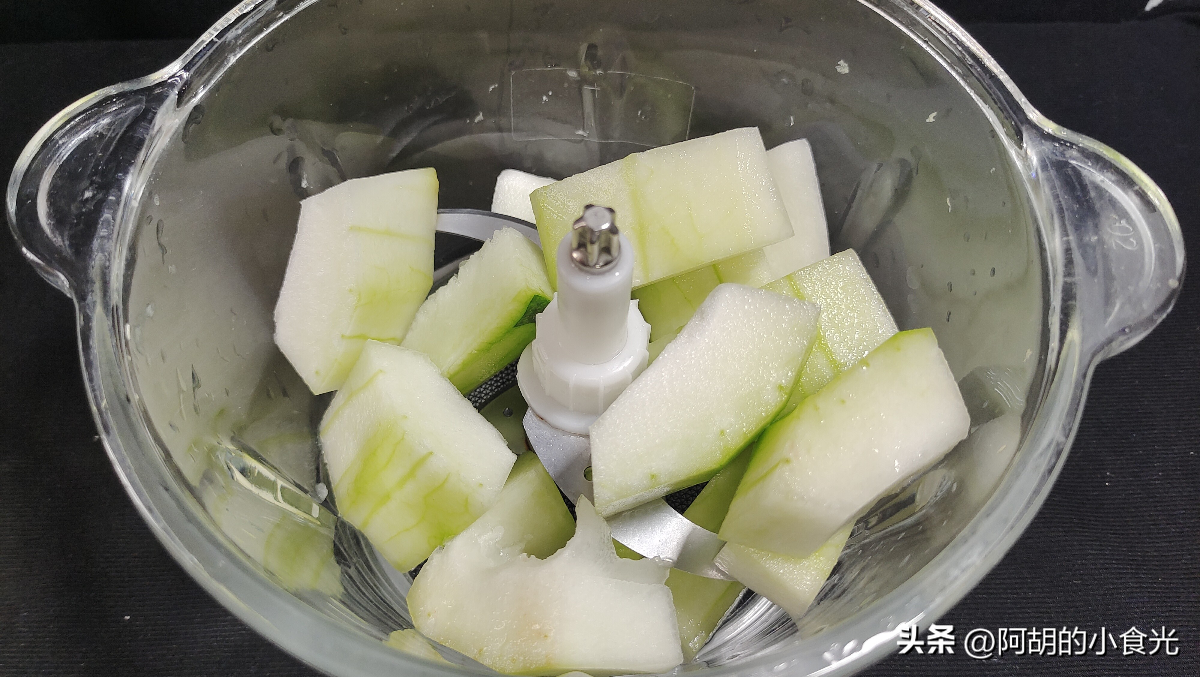 祛湿冬瓜薏米汤正宗做法,冬瓜薏米汤放什么才不寒凉