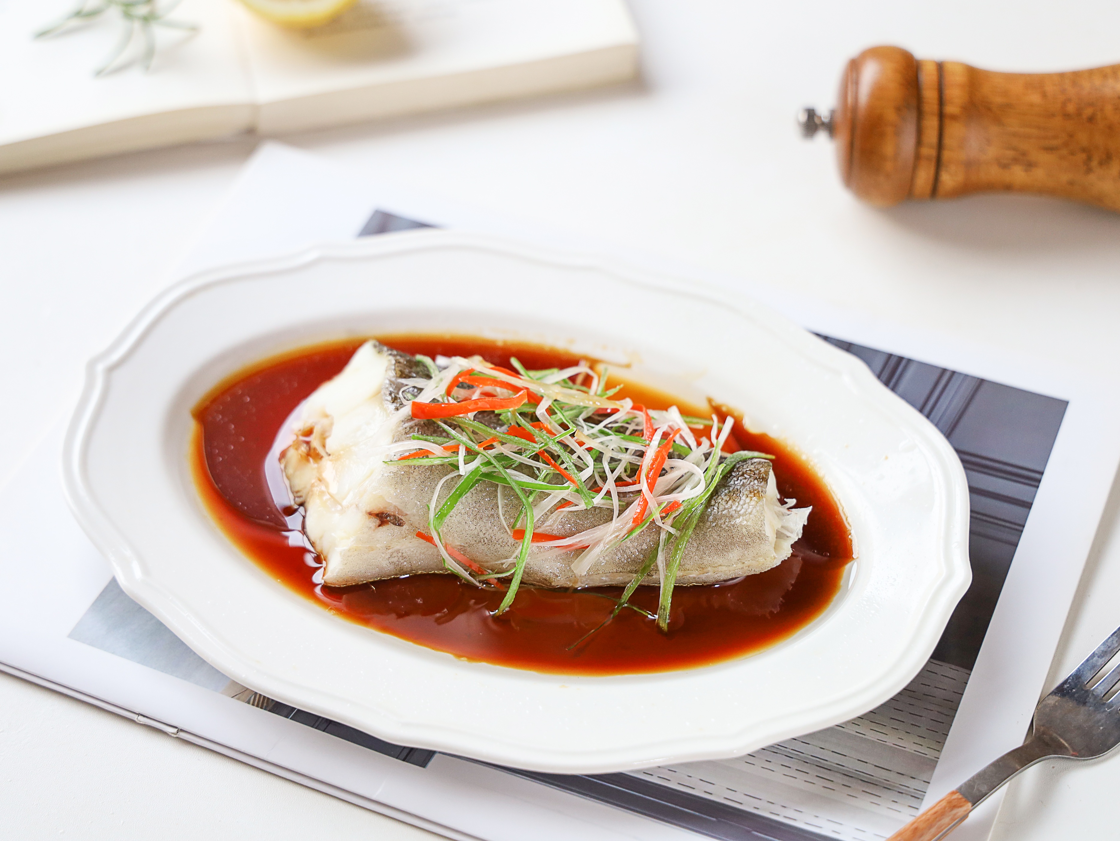 清蒸鳕鱼怎么做法最好,清蒸鳕鱼的正确方法