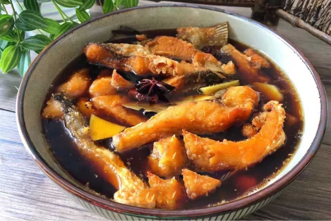 鱼的做法又简单又好吃香辣,家常鱼的做法简单又好吃