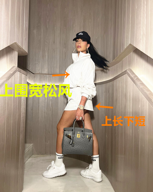 乔治娜戴头巾,乔治娜在沙特要戴头巾吗