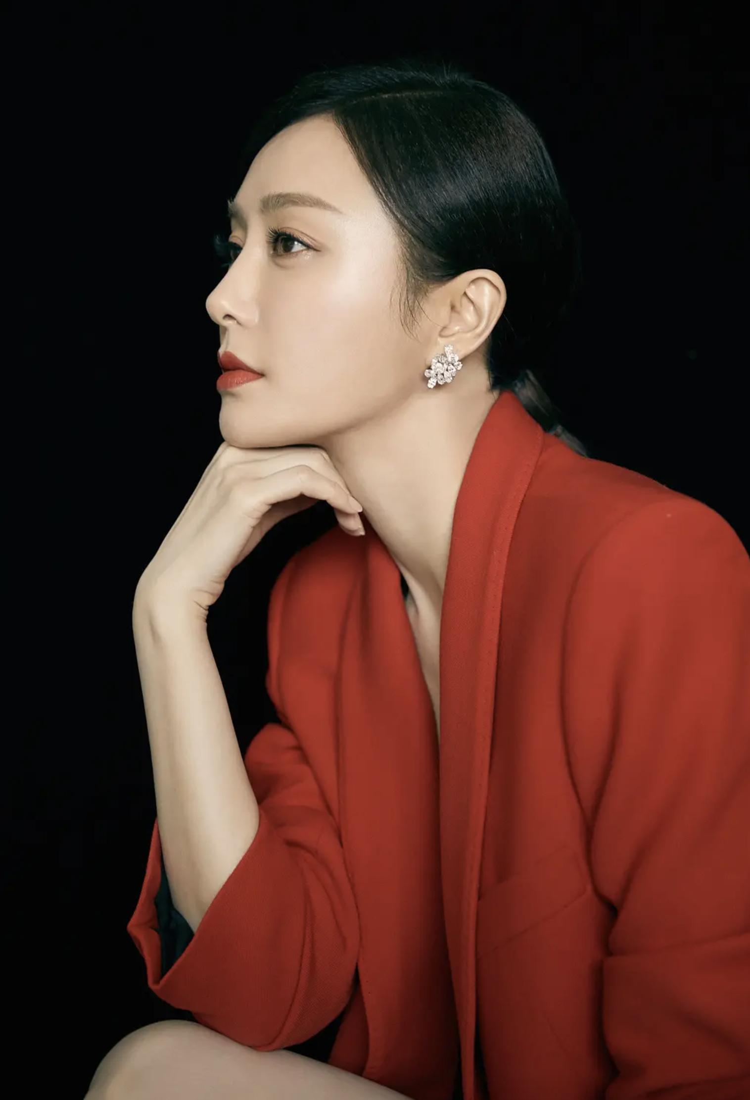 演员秦岚的感情经历,演员秦岚电影作品