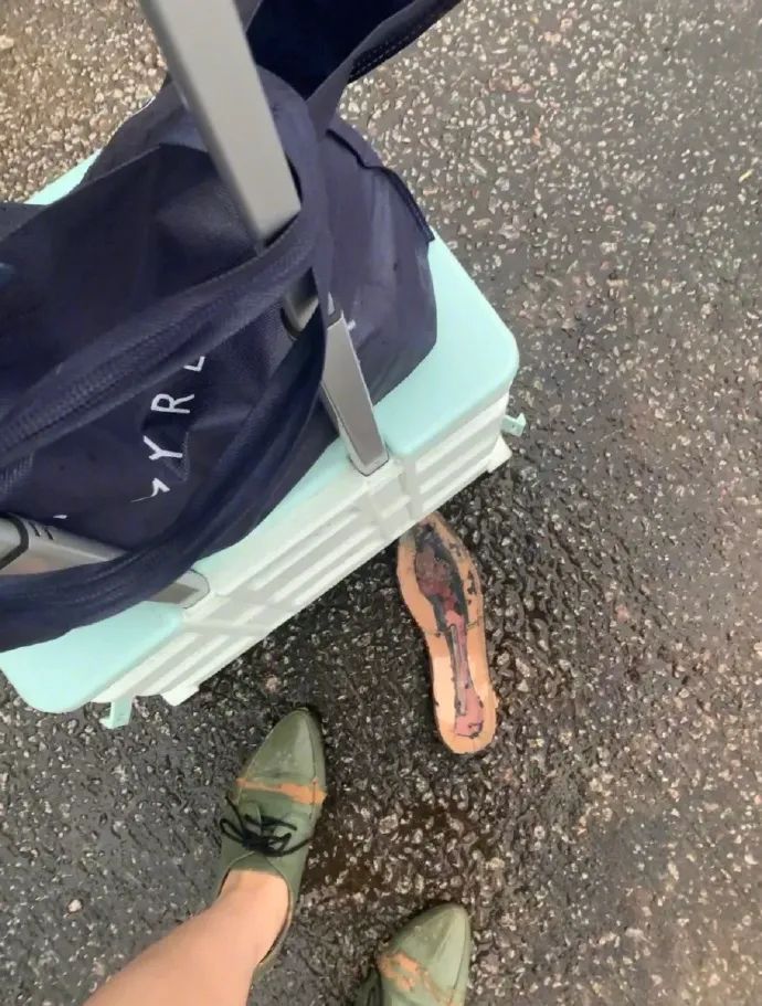 没十年工龄背不出这通勤包|冷段子2520去年今日2162