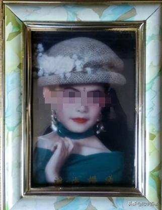 小女孩得了白血病因为穷放弃治疗,13岁女孩患白血病求妈妈放弃治疗