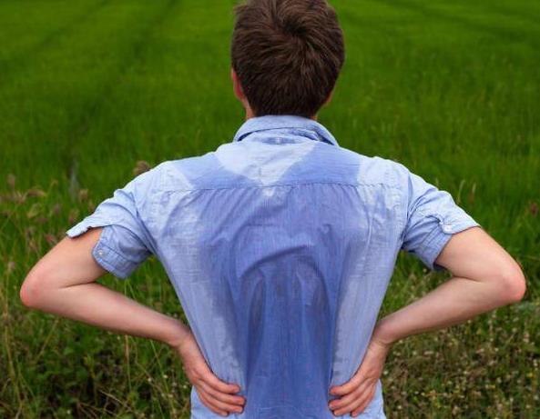 出汗多还怕冷？体内有热又有寒，中医一方阴阳平衡，暖身止汗！