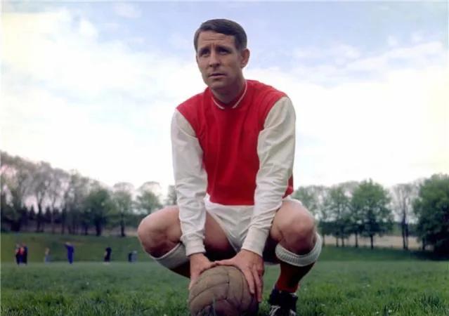 法国队世界杯冠军姆巴佩成绩,2024年欧洲杯足球法国姆巴佩