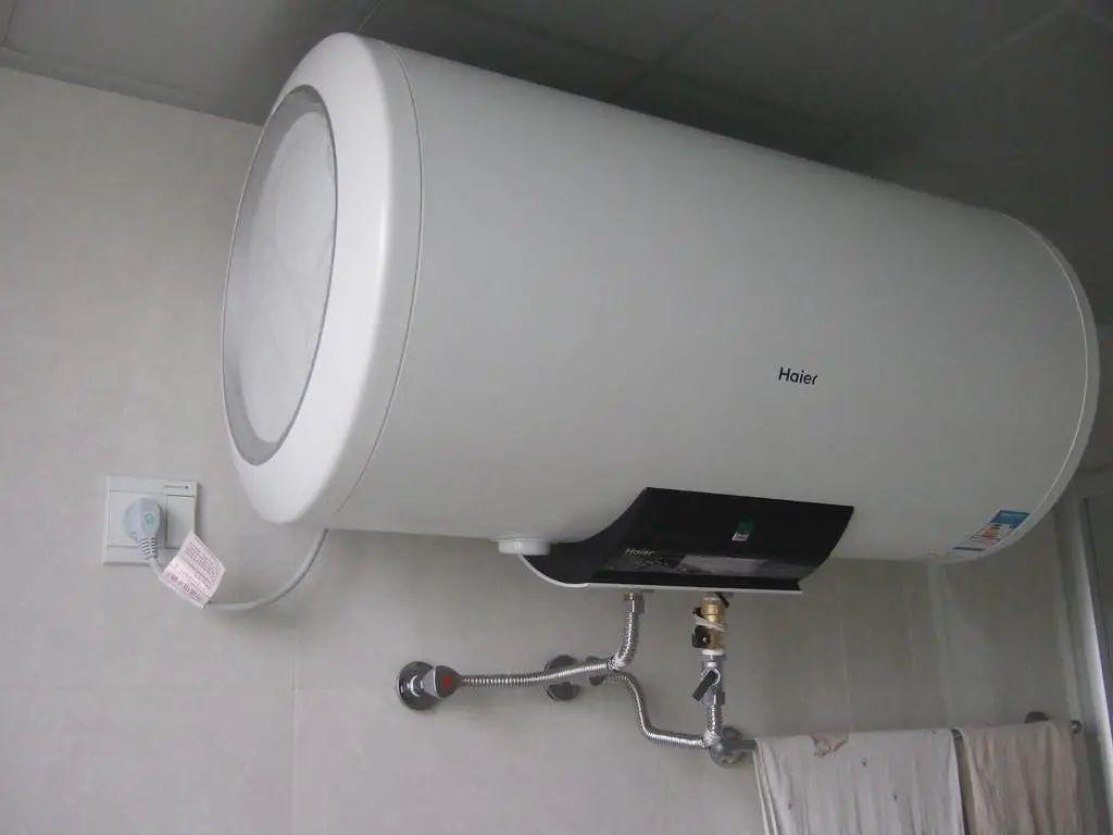 电热水器跟燃气热水器哪个便宜,电热水器和燃气热水器哪个便宜