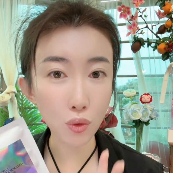 至爱是默默本人每天都会敷的面膜，真的很爱