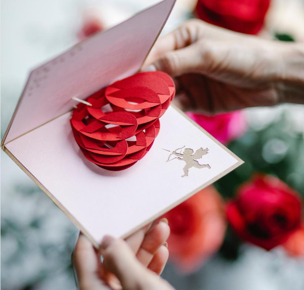 为什么结婚要买钻戒,钻戒和婚戒的关系