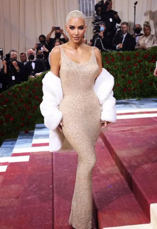 玛丽莲梦露遭遇了什么,玛丽莲梦露艳后