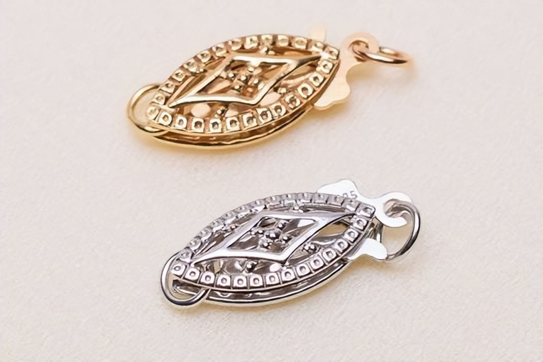 黄金项链s扣怎么戴不容易掉落,黄金项链w扣怎么戴结实