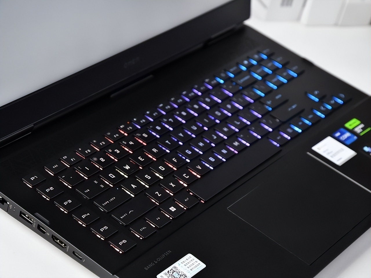 暗影精灵9plus高能版i94080测评,暗影精灵9plus高能版对比旷世16super