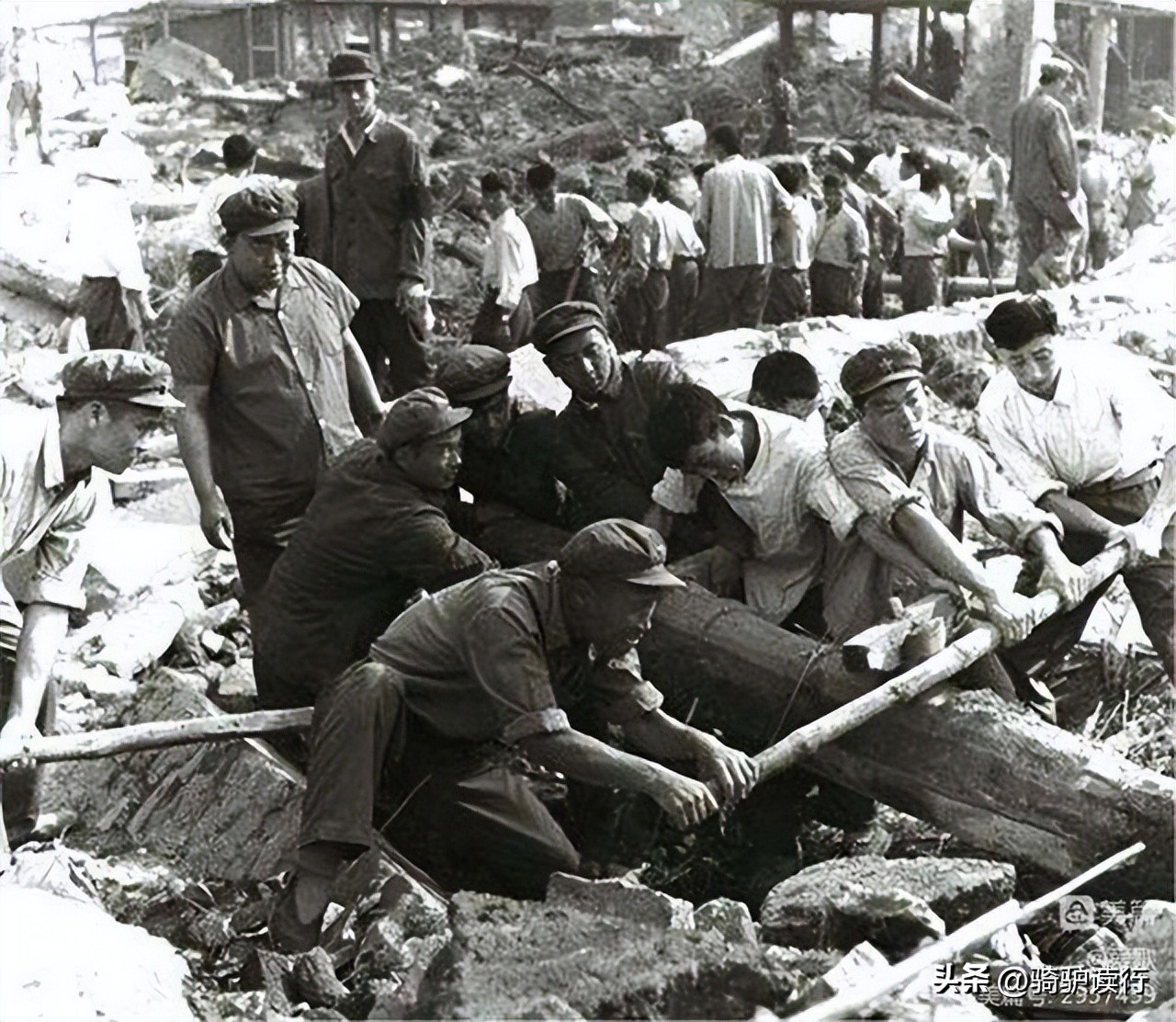 唐山大地震救援的回忆,唐山大地震亲历者讲述抢险过程