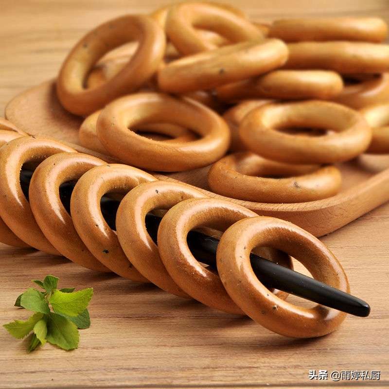 俄罗斯美食这些零食你绝对没吃过,你吃过俄罗斯的方便面吗