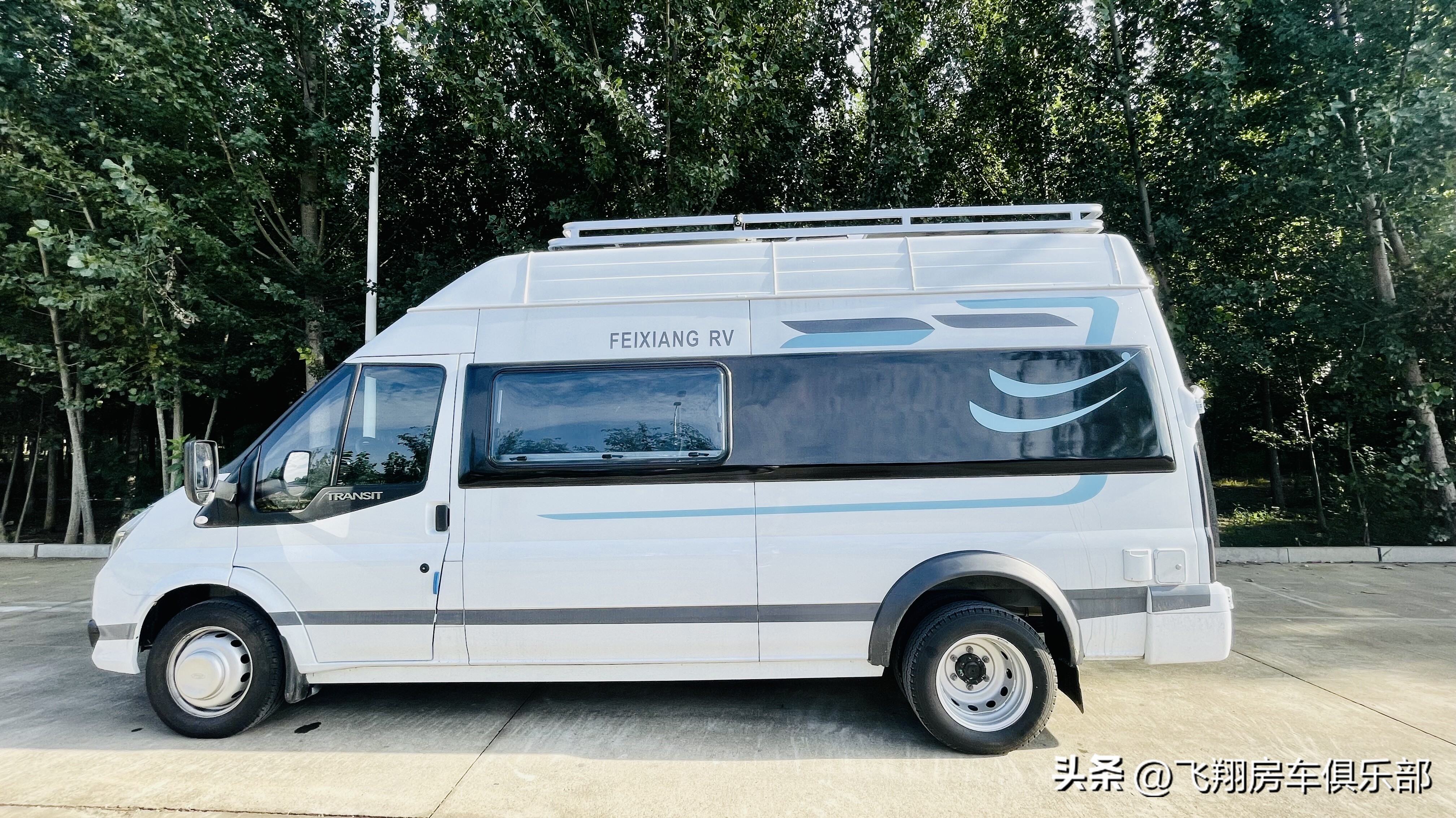 大空间房车二层别墅,福特新全顺房车6座4卧b型房车