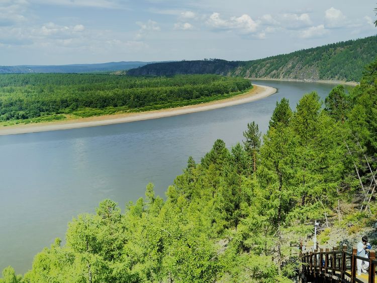 龙江县龙江第一湾,龙江第一湾山顶全貌