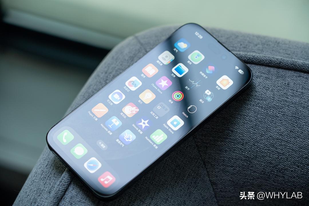 苹果上新348元省电保护膜实测,苹果保护膜29.9