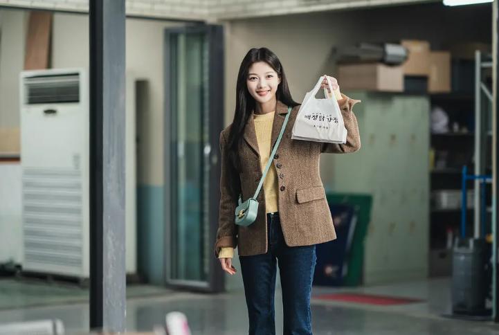 全员离谱发癫，韩剧好久没这么刺激了！Crush突然变成炸鸡的《炸鸡块奇遇记》