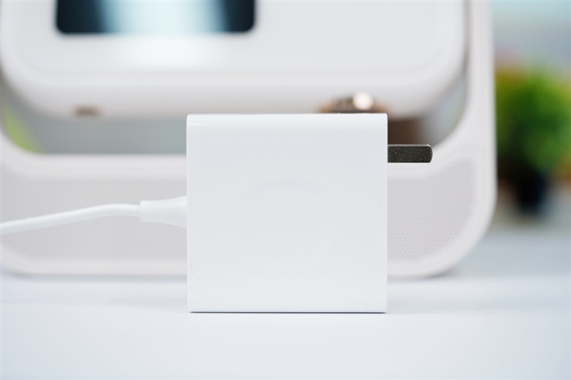 当贝史上最轻薄投影仪当贝d5x图赏,当贝d6xpro投影深度测评