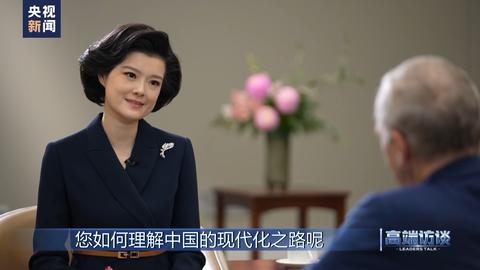 比利时前总统莱特姆,专访日本前首相