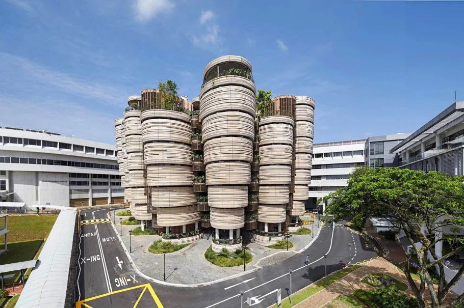 复星艺术中心赫斯维克展,构建灵魂建筑