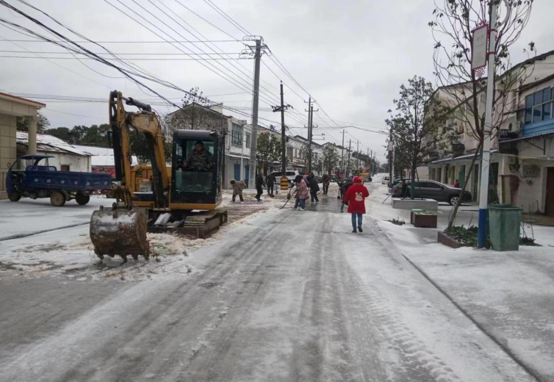 以更细举措落实防范任务,落实好各项防范措施和应急机制
