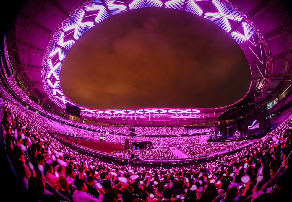 演唱会门票买不到怎么办？有人飞国外，有人看演唱会电影