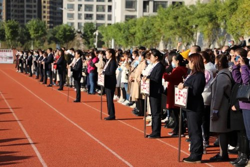 双减后初中你觉得轻松了吗,双减后孩子轻松了很多