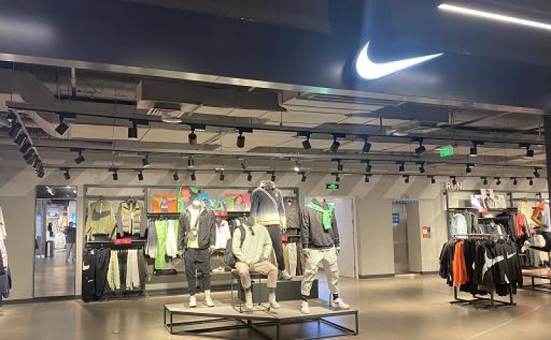 李宁和阿迪耐克,李宁突破阿迪耐克重围