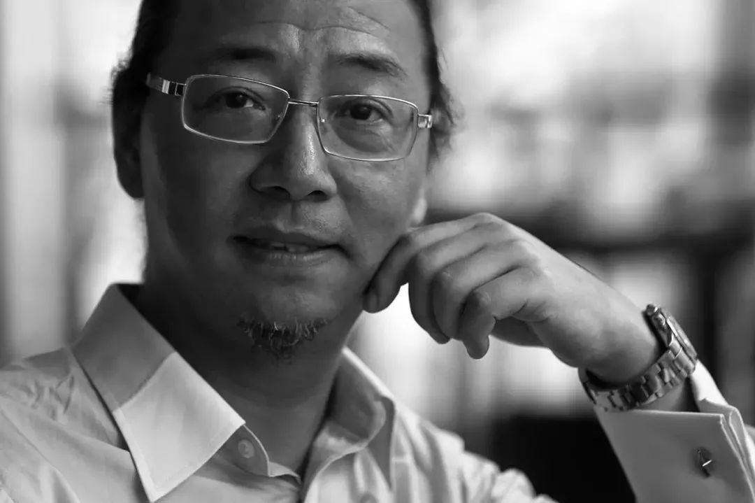 照相馆一代人的回忆,30年前照相馆拍摄都是满满的回忆