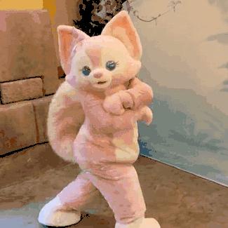 谁在靠玲娜贝儿发财？