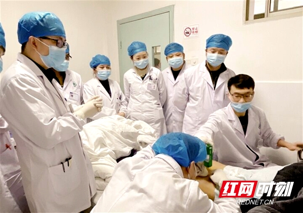 肾内科医生护肾,邵阳学院附属第二医院肾内科