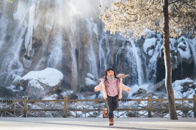 冬日九寨童话世界,九寨沟翠海蓝冰