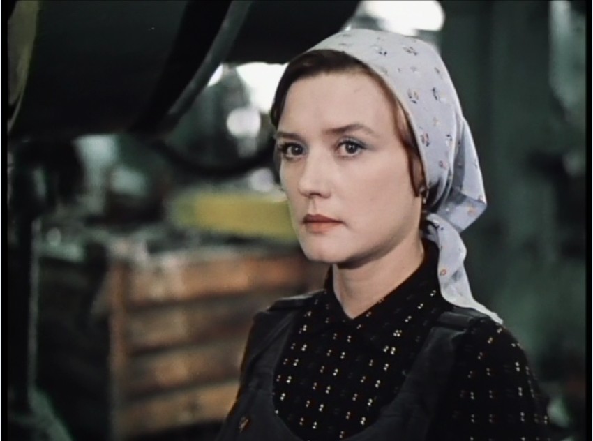 哪些年轻名人因新冠而死,2022年逝去的14位名人