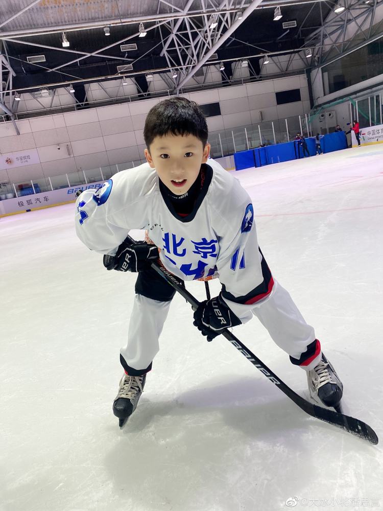 冰球小子潘思言视频,冰球小将潘思言